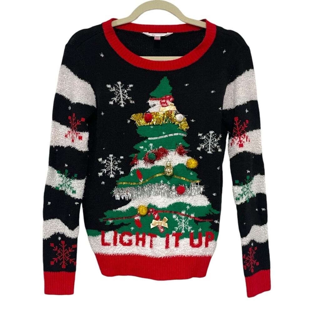 No Boundaries Christmas Sweater Size Small Ornaments Tree Lights